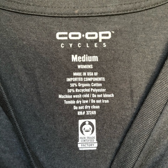 REI Co-Op bicycle top NWOT - Picture 6 of 7